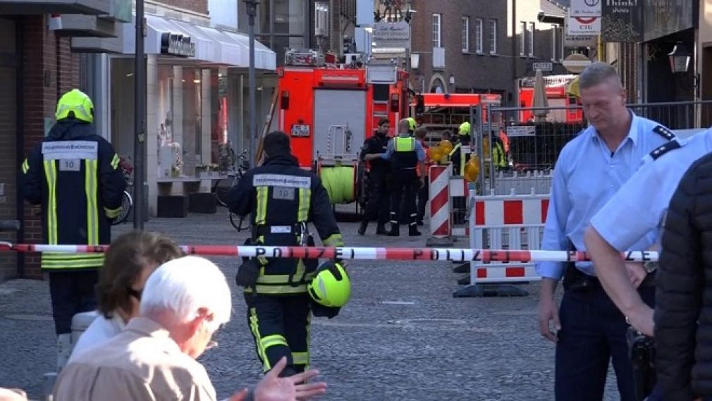 Allemagne :  Un homme  fauche mortellement  3  personnes,  blesse vingt  autres et se donne la mort