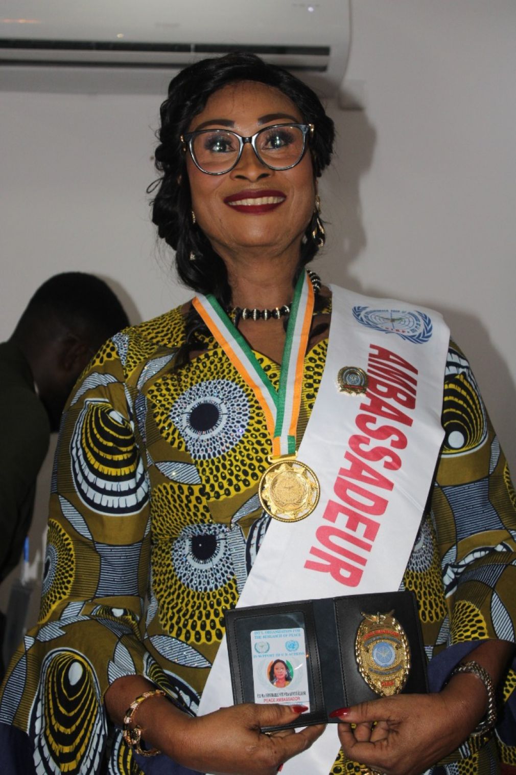 Distinguée et accréditée ambassadrice de la paix / L’Honorable N’ZI Eliane appelle les Ivoiriens à cultiver la paix