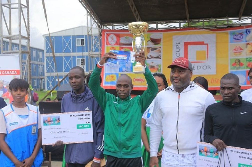 19e  édition du Semi-marathon international du district d’Abidjan/ Le Kenyan William Cheboi Rutto grand vainqueur du 21 Km